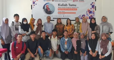 Kamariah dari Malaysia Memberi Kuliah Menulis Kreatif Berlandaskan Alquran